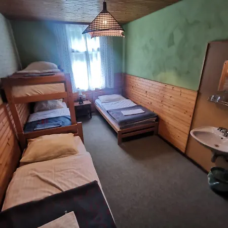 Pod Voglom Auberge de jeunesse
