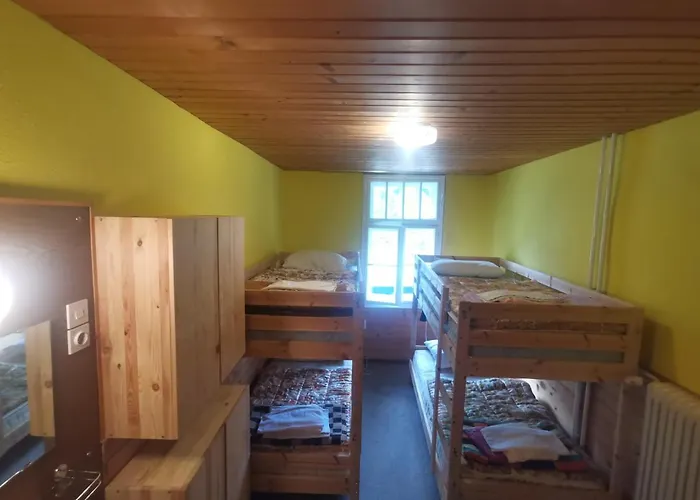 Vandrarhem Pod Voglom